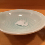 豊寿司 - 塩を出してくれる