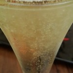 俺のフレンチ・イタリアン - 俺の泡（７７７円）。