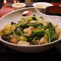 海皇 大阪堂島店 - 海鮮あんかけ焼きそばセット(1,050円)
                    大盛り(+100円)