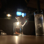 BAR 屋根裏 - 