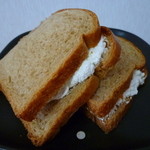 【コーヒーサンド　１０５円】