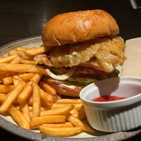 ウルフギャング・パック カフェ 愛知芸術文化センター店 - 
