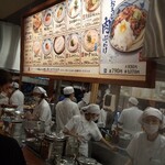 丸亀製麺 - 店内