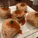 きむら屋 飯田橋駅前 - こぼれイクラとタコ飯の焼きおにぎり