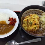 紫波サービスエリア 上り フードコート - かき揚げそば+ミニカレー。