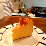 LANBRoA - ⚫バスクチーズケーキ