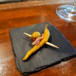 LANBRoA - ⚫お通し　アンチョビ・オリーブ・青唐辛子のピンチョス