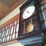 日和庵 - 時を止めた柱時計に大正浪漫を感じます