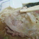 九州ラーメン 葉隠 - チャーシュー