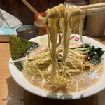 ○新 ネギラーメン 新橋店 - 麺