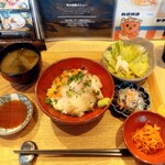 Dining&Bar HEROES - 海鮮丼