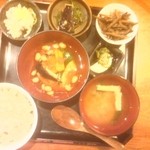たべもの村 - 夏野菜ハンバーグ定食　８００円