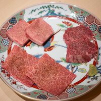 恵比寿 うしみつ - 黒毛和牛神タン 神サガリ 鹿児島県産イチボ