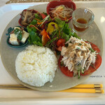 SAN3cafe - 料理写真:日替わりプレート　¥1480