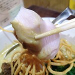 Siam - タイカレーラーメン(グリーンカレースープ)肉ダブル大の鶏肉チャーシュー