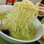 駅前ラーメン - 麺リフト