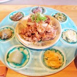Shokutakudou - 一汁八菜定食（1,300円）