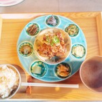 食卓堂 - 一汁八菜定食（1,300円）