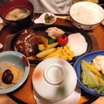 鈴家 - ハンバーグ定食は茶碗蒸しor茶そば選択