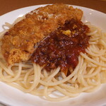 [Lunch and dinner] Spaghetti with meat sauce and cutlet