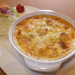 [Lunch and dinner] Seafood macaroni gratin