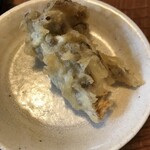 季節料理と天ぷら LovA - 後から持ってこられた舞茸の天ぷら