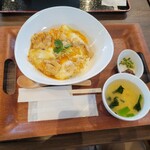 親子丼と唐揚げ TAMAGOYA ジ アウトレット湘南平塚店 - 