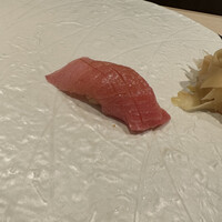すし尽誠 - はじめに握りで中トロ