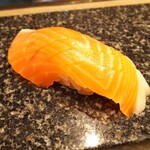 すし源 - 八幡平サーモン