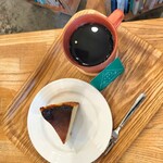 CAFE木と本 - 