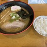 らー麺 火ぷり家 - 醤油小ライス