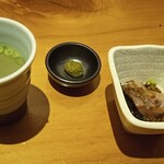 博多華味鳥 - スープとゴマ鯖。柚子胡椒入れると美味しいけど、柚子が美味しいだけだよね？