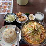 Chuugoku Kateiryouri Koufukuen - 冷やし坦々麺＋半炒飯＋唐揚げ2個