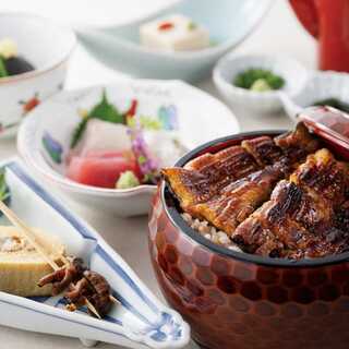 2時間制飲み放題付プランは6,000円～！舞妓さんの手配も可