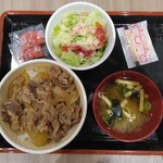 Sukiya - 牛丼シーザーサラダランチセット（並盛）：６００円（税込）【２０２３年６月撮影】