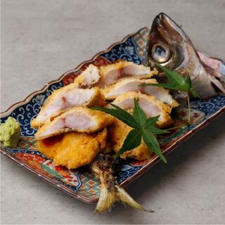 上質な店内と四季のお料理。宴会コースも充実。