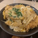 純愛うどん なでしこ - 希少豚のカツ丼（ご飯少なめ）