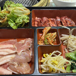 Yakiniku Sanzenri - 牛、豚、鶏