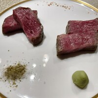 HIKARI - 厳選 シャトーブリアンとサーロイン