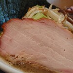横浜家系ラーメン 蓮 - チャーシュー♪でかい