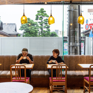 ワールドネイバーズカフェ_1