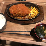 はやさか - 和風ハンバーグ定食1400円(税込)(ライス大盛＋100円含)