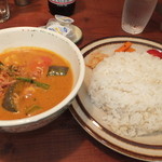 カラクタ食堂 - 夏季限定　海老と帆立の夏野菜カレー　８５０円　【　２０１３年８月　】