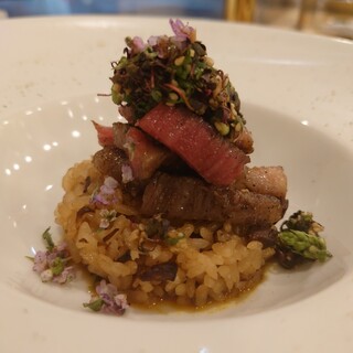 Kanon's specialty! ! "Roasted Japanese Black Beef Yukhoe Meat Rice"