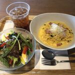 ミア クッチーナ パスタアンドサラダ - パスタ ＆ サラダ+ドリンクのセット