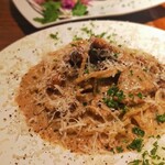 ワイン食堂 Marugo - ポルチーニカルボナーラ