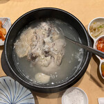 味家 - 参鶏湯¥1,200-