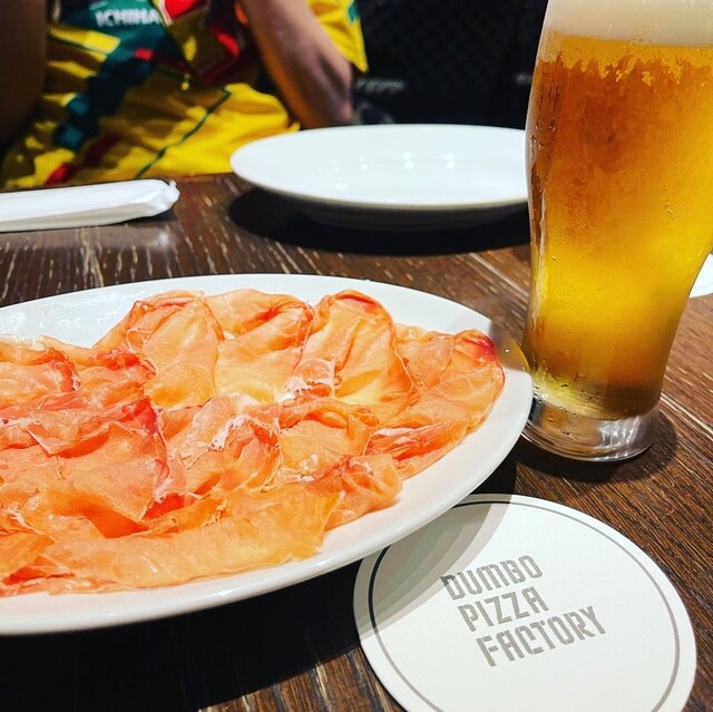 DUMBO PIZZA FACTORY 青葉台店 （ダンボ ピザ ファクトリー） 青葉台/ピザ/ネット予約可 食べログ