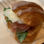 スターバックス リザーブ(R)ストア 銀座マロニエ通り  - 