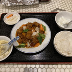 東北大飯店 - 